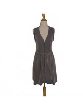 Sandro Paris Black and White Fit and Flare front zip V neck dress